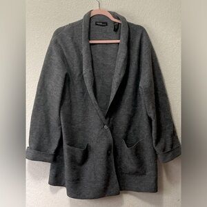 Valerie By Valerie Steven’s 100% Wool Gray Button Down Jacket!